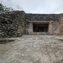 Santa Rita Archaeological Site - Chunox