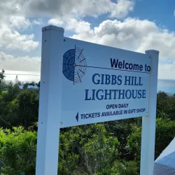 Gibb's Hill Lighthouse - Warwick