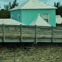 Somerset Bridge - Warwick