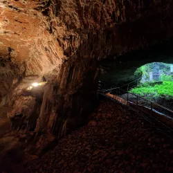 Vilenica Cave - Travnik