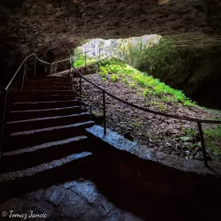 Vilenica Cave - Travnik