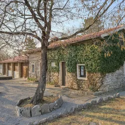 Vilenica Cave - Travnik