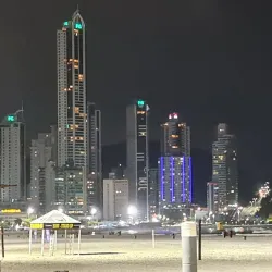 Praia Central (Central Beach) - Balneario Camboriu