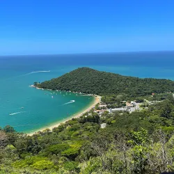 Praia de Laranjeiras - Balneario Camboriu