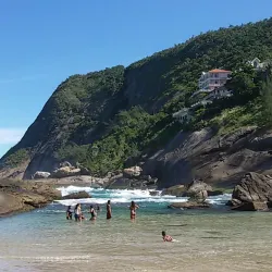 Praia de Itacoatiara - Niteroi