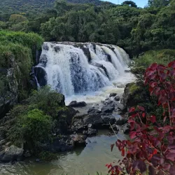 Cachoeira Véu das Noivas (Bridal Veil Waterfall) - Poços de Caldas
