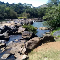 Cachoeira Véu das Noivas (Bridal Veil Waterfall) - Poços de Caldas