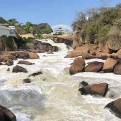 Salto Waterfall (Cachoeira do Salto) - Salto