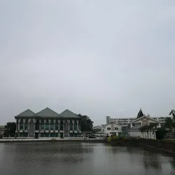 Sultan Omar Ali Saifuddien Mosque - Bandar Seri Begawan
