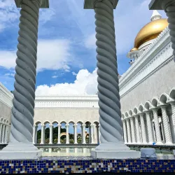 Sultan Omar Ali Saifuddien Mosque - Bandar Seri Begawan