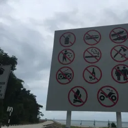 Tanjong Batu Beach - Muara