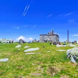 Vitosha Mountain (nearby) - Elin Pelin