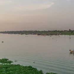 Kampong Chhnang Riverfront Park - Kampong Chhnang