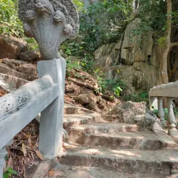 Phnom Chhngok Cave Temple - Kampot