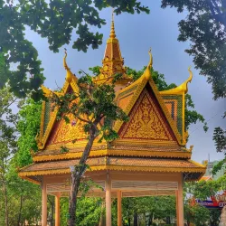 Wat Phnom - Phnom Penh