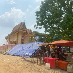 Phumi Samraong Pagoda - Phumi Samraong