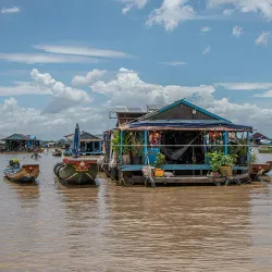 Tonle Sap Lake (Nearby) - Phumi Samraong