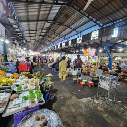 Ochheuteal Market - Sihanoukville