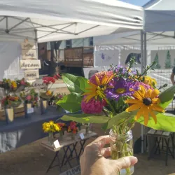 Abbotsford Farmers' Market - Abbotsford