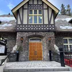 Banff Upper Hot Springs - Banff