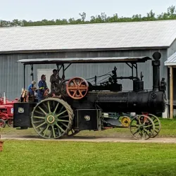 Peace Country Visitor Centre - Beaverlodge