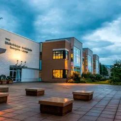 Brossard Library (Bibliothèque de Brossard) - Brossard
