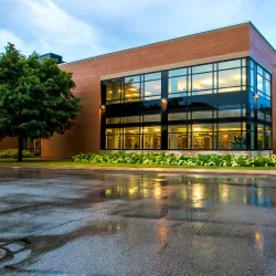 Brossard Library (Bibliothèque de Brossard) - Brossard