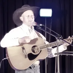 Caroline Arena - Caroline