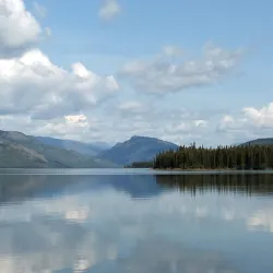 Kinaskan Lake Provincial Park - Dease Lake