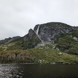 Western Brook Pond Fjord Tour - Deer Lake