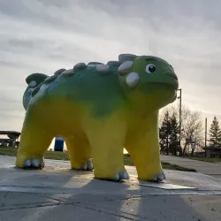 World's Largest Dinosaur - Drumheller