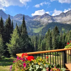 Island Lake Lodge - Fernie