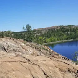 Lake Athapapuskow - Flin Flon