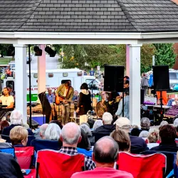 Fonthill Farmers Market - Fonthill