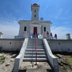 Point Abino Lighthouse - Fort Erie