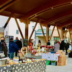 Granby Farmers' Market (Marché Public de Granby) - Granby