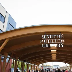 Granby Farmers' Market (Marché Public de Granby) - Granby