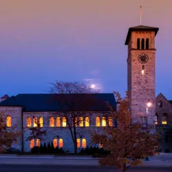 Queen's University - Kingston