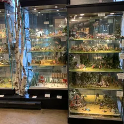 Local Artisan Shops - La Patrie