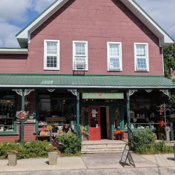 Wakefield Village - La Peche