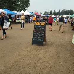 Lacombe Farmers Market - Lacombe