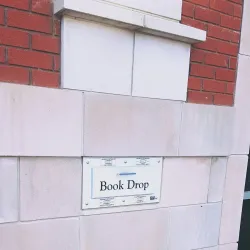 Lacombe Public Library - Lacombe