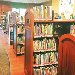Lacombe Public Library - Lacombe