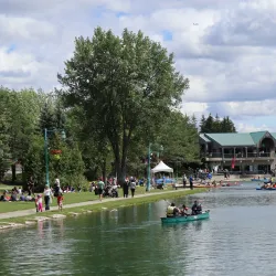 Laval Zoo (Zoo de Laval) - Laval