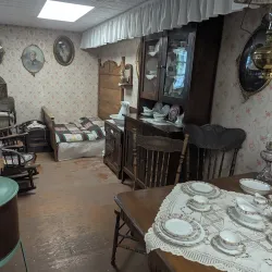 Arrow Lakes Arts Council Gallery - Nakusp