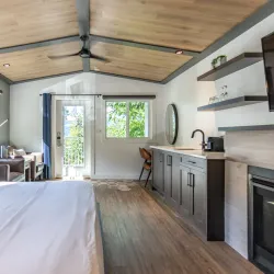 Halcyon Hot Springs - Nakusp