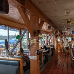Dinghy Dock Pub - Nanaimo