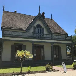 Irving House - New Westminster