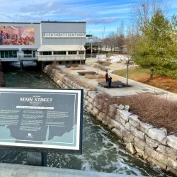 Newmarket Riverwalk Commons - Newmarket