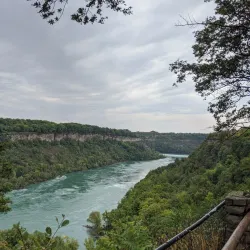 Niagara Glen Nature Reserve - Niagara Falls